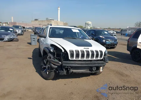 2017 Jeep Cherokee Trailhawk L Plus 4X4 from USA, damaged, VIN 1C4PJMBS4HD239959
